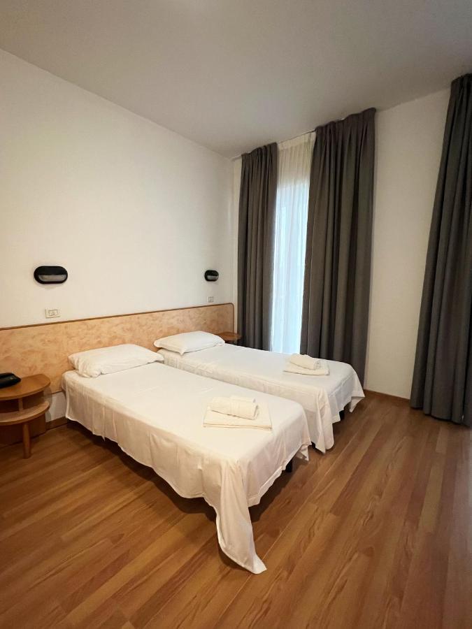 Hotel Little Rimini Exteriör bild